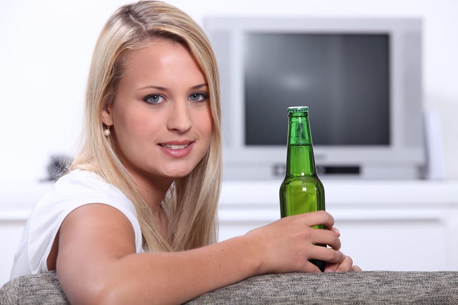 ‘Cool’ Parents Don’t Help Their Kids Try Underage Drinking